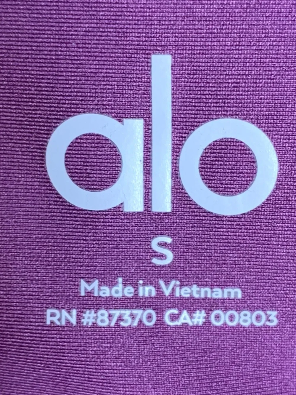 ALO-new condition sz small purple/plummy athletic leggings pants sz Small